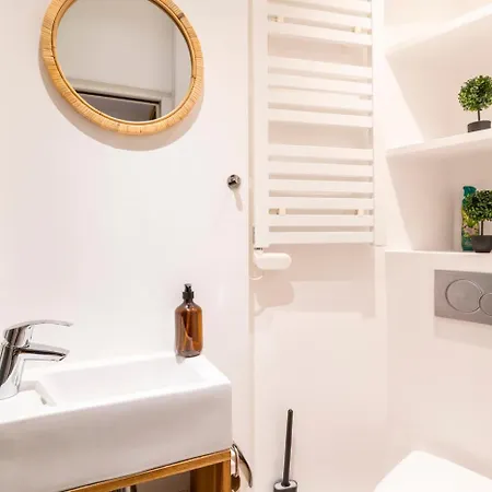 New / Le Robinson / Atypique /centrale 南特